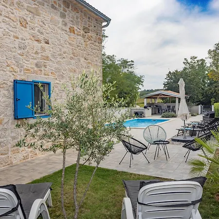 Allegra Villa